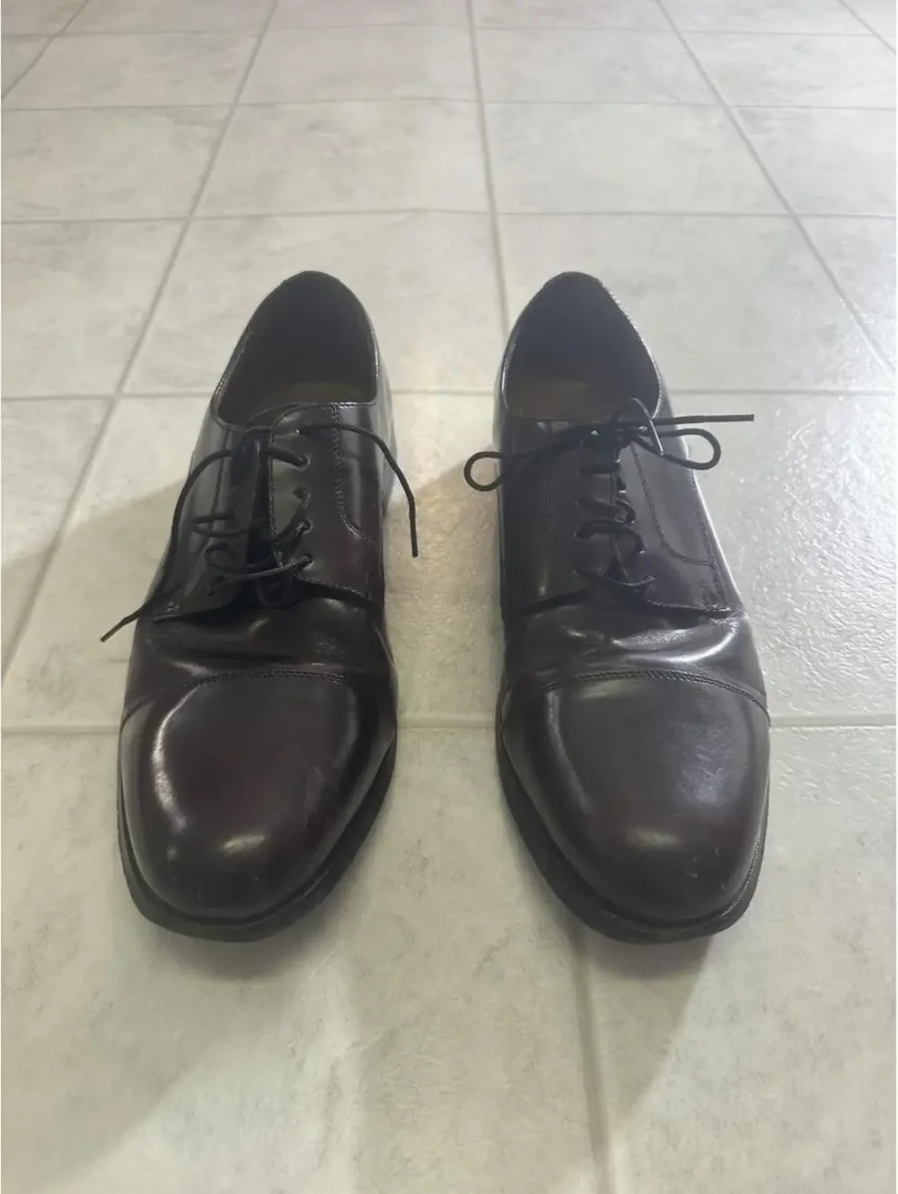 Florsheim Men's Burgundy and Black Brogu